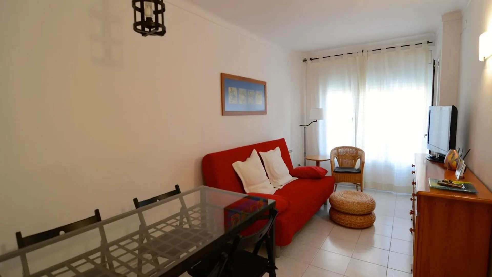The Apartment In L\'Escala contacts